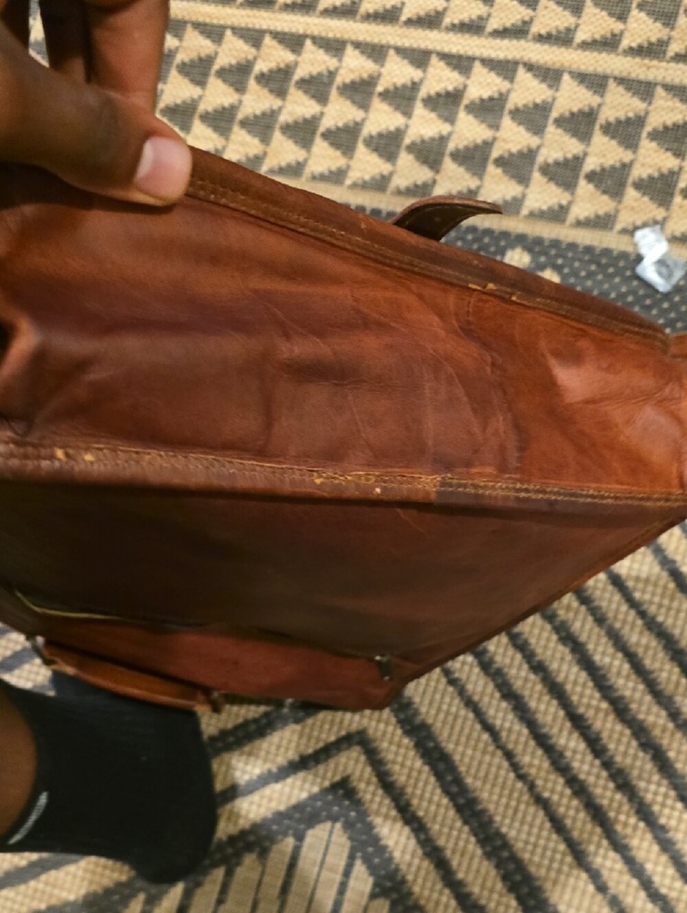 Classic Brown Leather Messenger Bag for Men - Picture 9 of 9